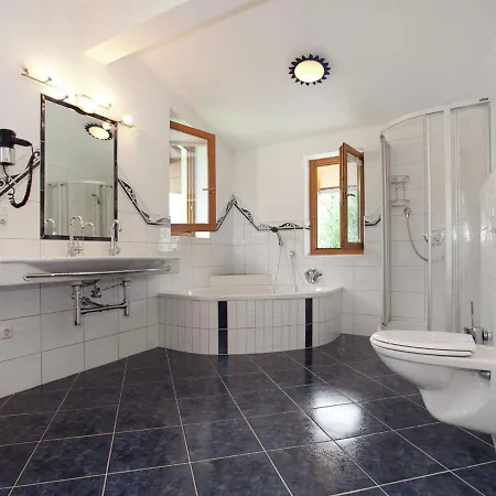 Lovely Chalet In Mayrhofen With Private Garden Mayrhofen